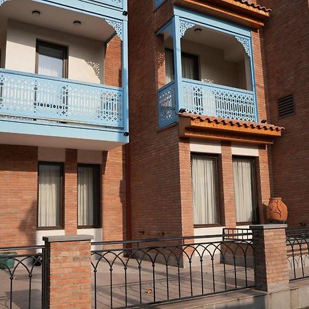تبليسي Hotel Embassy المظهر الخارجي الصورة