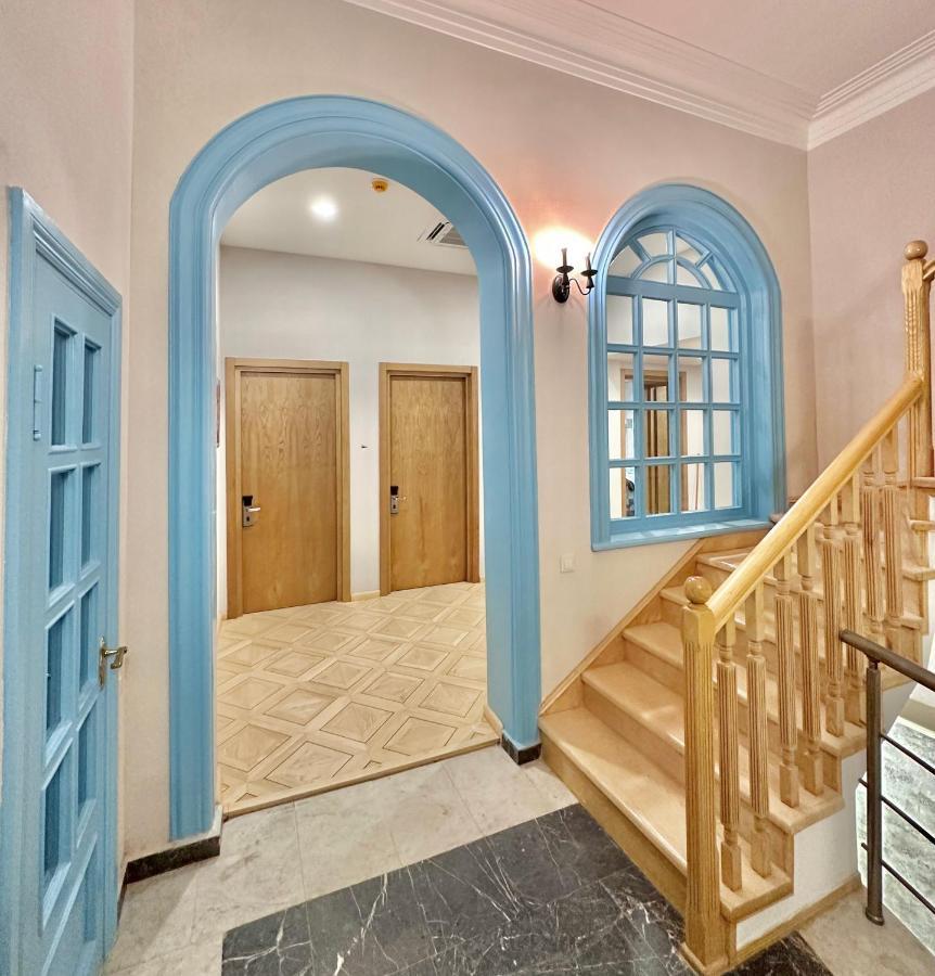 تبليسي Hotel Embassy المظهر الخارجي الصورة