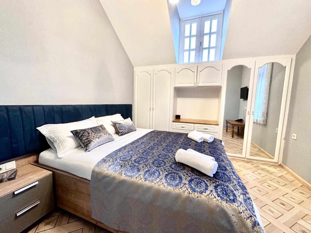 تبليسي Hotel Embassy المظهر الخارجي الصورة