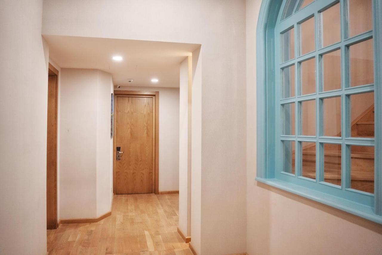تبليسي Hotel Embassy المظهر الخارجي الصورة