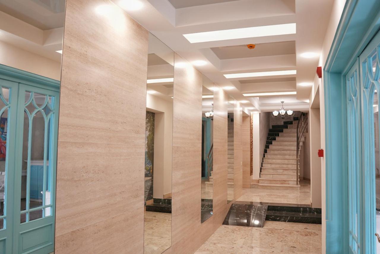 تبليسي Hotel Embassy المظهر الخارجي الصورة